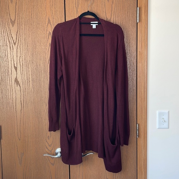 Old Navy cardigan - Picture 1 of 3